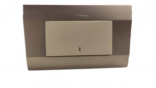 Interruptor 9/12 Teclon Blanco / Plata 10A - ART DNA