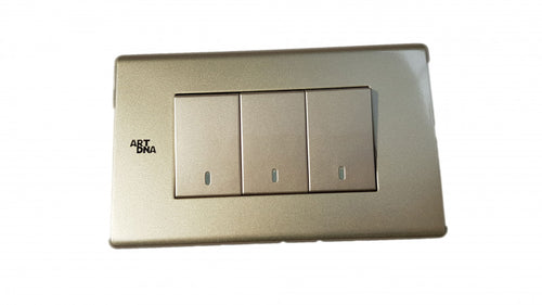 Interruptor Triple 9/32 Dorado 10A - ART DNA