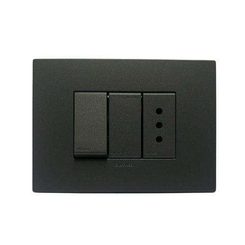 Interruptor 9/12 + Enchufe 10A Armado S44 Carbon
