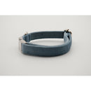Collar Tela Terciopelo. Color Cielo. Talla L