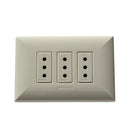 Enchufe 10A Triple S17 Blanco