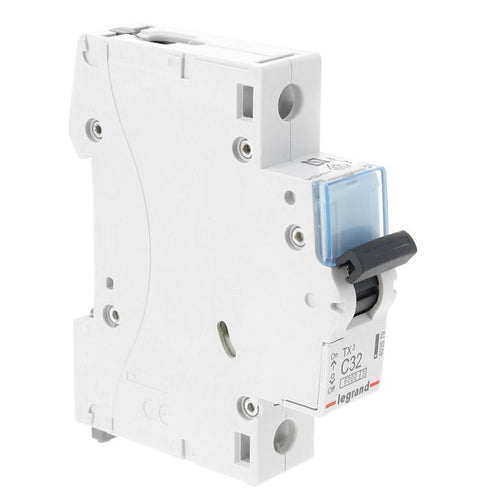 Interruptor automatico 32 A curva C 6KA