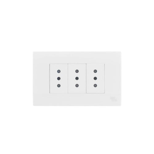 Enchufe triple 10A Blanco K-P03 