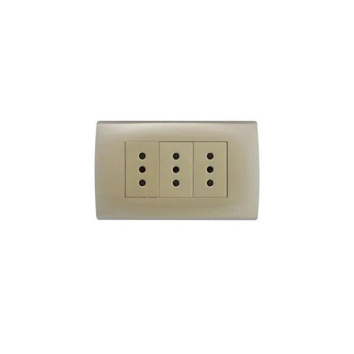 Enchufe triple 10A Dorado A83-P06 