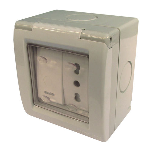 Caja Estanca Con Interuptor 9/12 + Enchufe 16A Ip55
